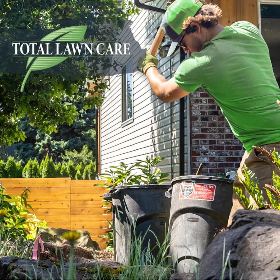 Total Lawn Care in Mobile, AL