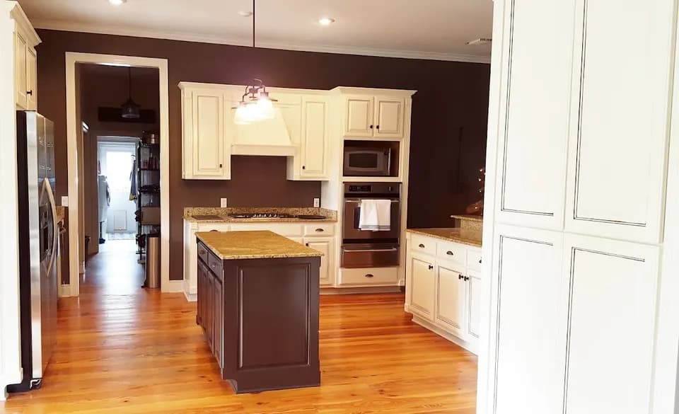 Apex Painting and Staining in Navarre, FL