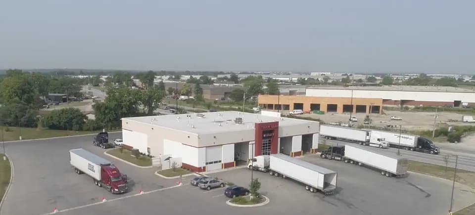 Lolas Truck Wash in Romeoville, IL