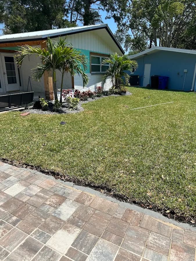 Cesar Lopez Lawn & Landscaping in Clearwater, FL