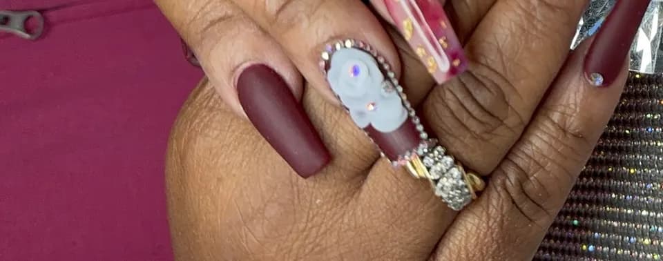 Top Nails in Omaha, NE