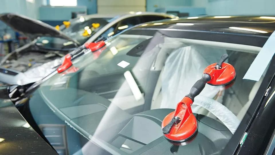 Auto Glass Solutions in Beeville, TX