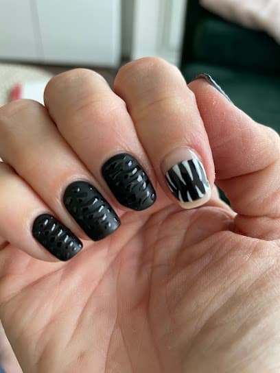The Nail-aid in Chicago, IL