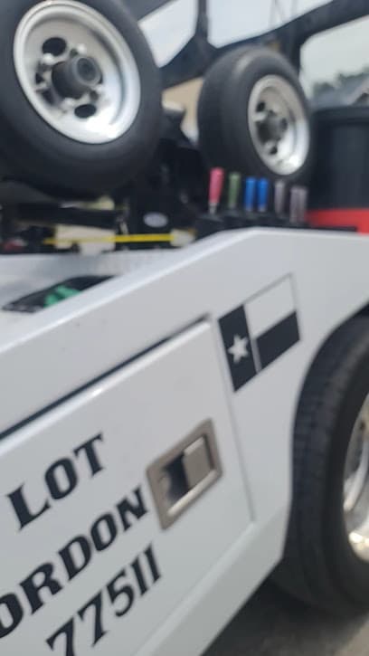 Lawrence Wrecker Service in Alvin, TX