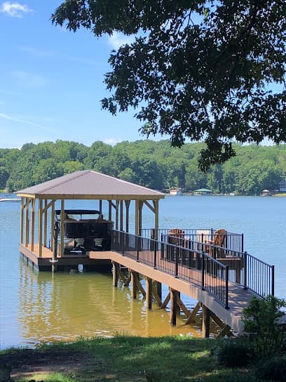 MidLake Docks in Denver, NC