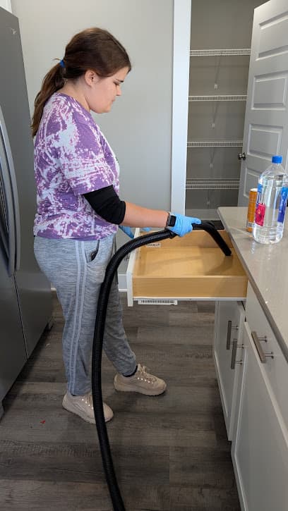 Sarah Vaughns Cleaning LLC in Newburgh, IN